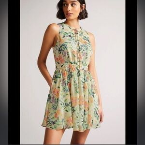 NWT Ted Baker London Haariss
Floral Chiffon Mini Dress